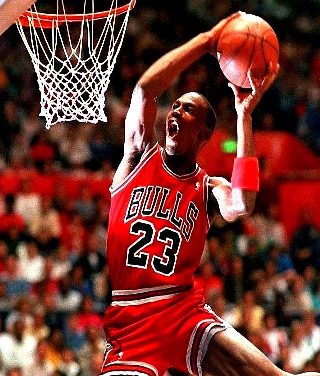 逆天，挪威甲门将点球大战一脚将摆好的球踢走以干扰对方（离谱！挪威甲门将在点球大战中一脚踢走摆好的球干扰对手）