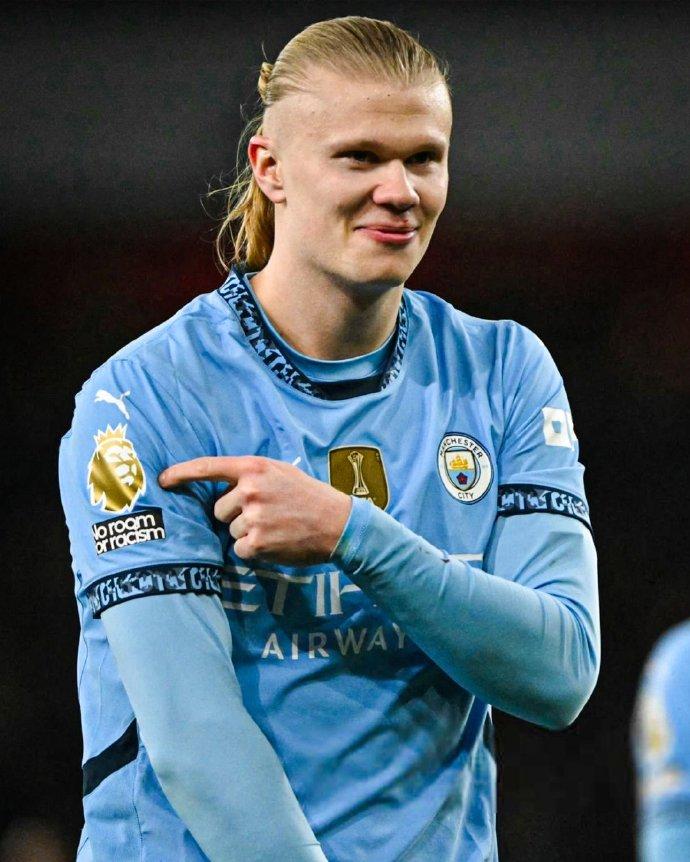 官方：津门虎球员陈哲宣因辱骂裁判员，停赛5场罚款5万（官方通报：津门虎球员陈哲宣因辱骂裁判，被禁赛5场并罚款5万元）