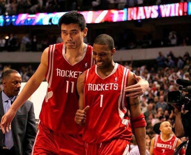 里程碑！字母哥生涯总得分来到21000分（字母哥生涯总得分突破21000分大关）