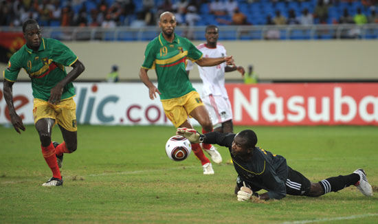 TA：皇马对引进科纳特没有兴趣，球员未来呈开放态势（TA：皇马无意签下科纳特，球员去留仍未定）