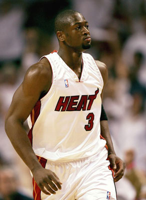 跟队：乌尔赖希预计赛季结束后退役，将留在拜仁俱乐部任职（队记：乌尔赖希或于赛季末挂靴，未来将留在拜仁任职）