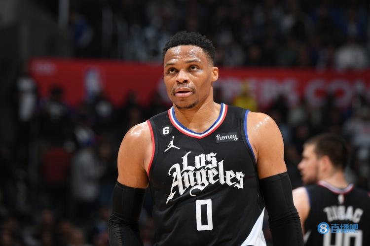 邮报：曼联计划明年夏天在北欧与雷克瑟姆进行季前友谊赛（邮报：曼联拟于明夏赴北欧与雷克瑟姆上演季前热身赛）