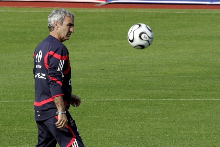 为纪念马拉多纳去世五周年，巴塞罗那阿根廷领事馆举办艺术展（阿根廷驻巴塞罗那领事馆举办艺术展纪念马拉多纳逝世五周年）