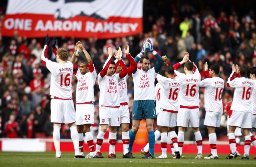 查洛巴问答：在足球界第一个朋友是芒特；第一件球衣是大罗的（查洛巴Q&A：足坛首位好友是芒特，第一件球衣来自大罗）