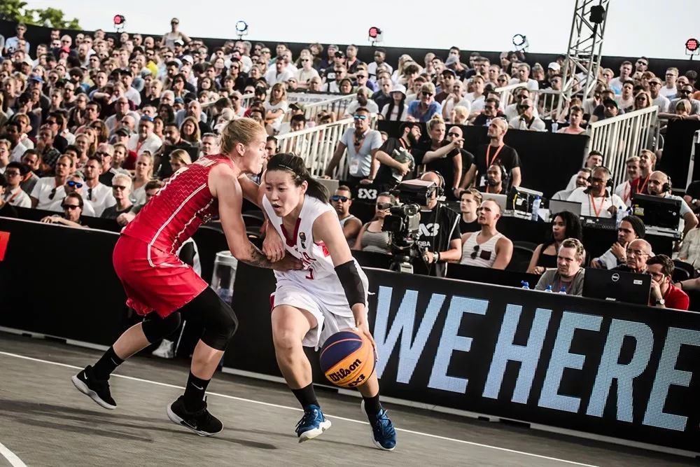 NBA战报：怀特25分&吉迪三双，公牛127-111轻取骑士（NBA快讯：怀特25分、吉迪三双，公牛127-111轻松击败骑士）