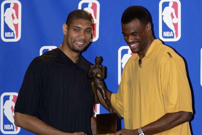 砍米罗？尼克斯中锋罗宾逊罚球命中率维持17.6%，赛季总17中3（要不要砍罗宾逊？尼克斯中锋本季罚球17中3，命中率仅17.6%）