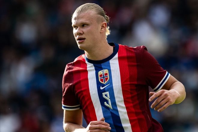 库尔图瓦：比赛中我在想“幸好我和姆巴佩是队友”（库尔图瓦：比赛时我心想，幸好姆巴佩是我队友）