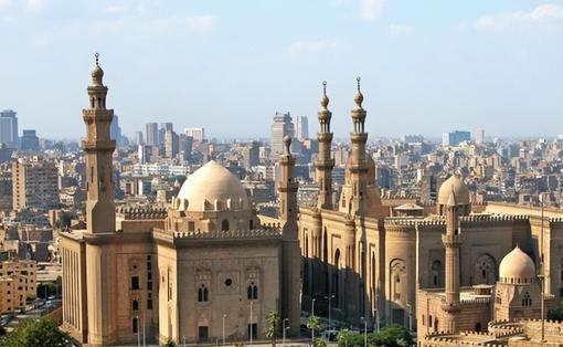 队长镇守后防，比肩最佳表现（队长坐镇防线，表现不逊最佳）