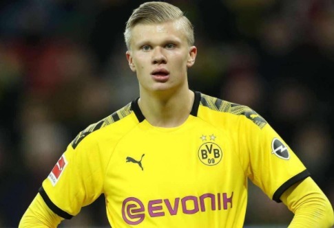 官方：多特与34岁第二门将亚历山大-迈尔续约至2027年（多特官宣：34岁替补门将亚历山大-迈尔续约，合同至2027年）