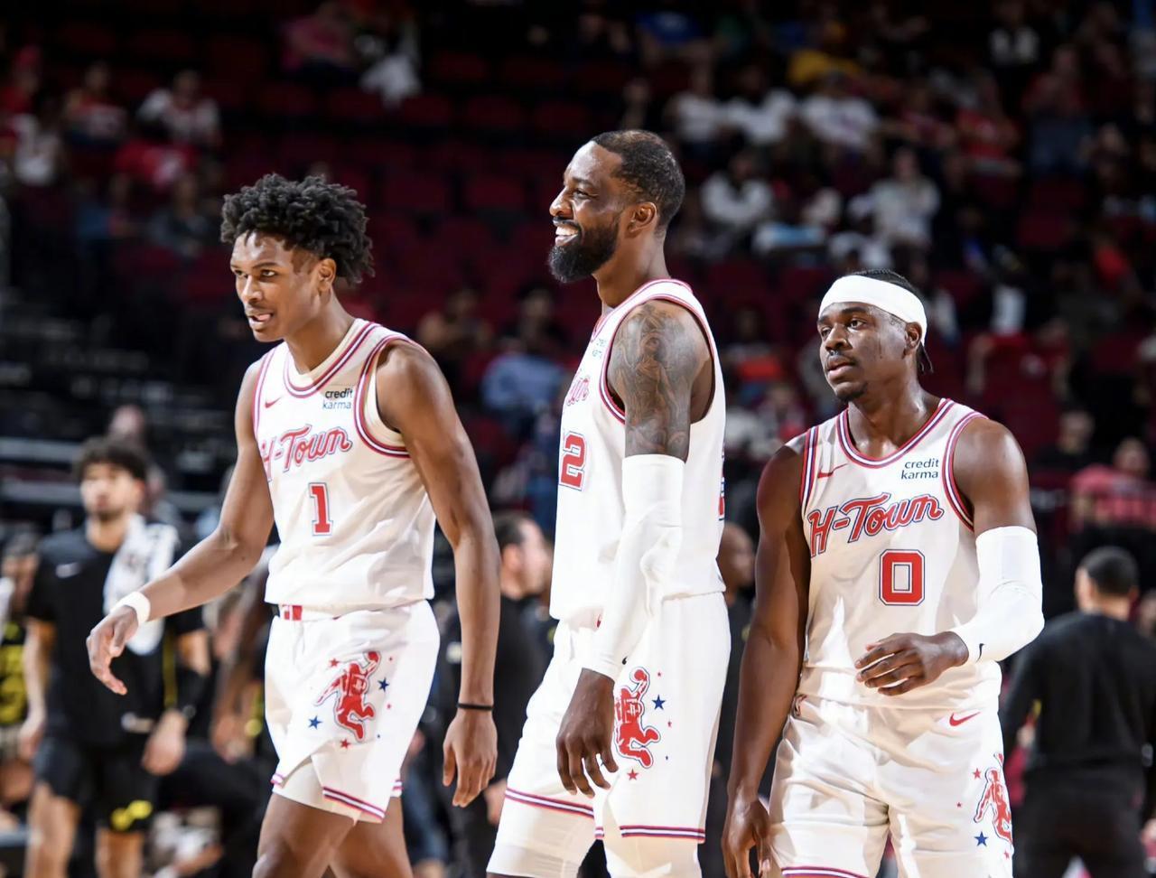 全市场报道哈列巴什维利：模板罗伯逊，皇萨与利物浦在关注他（全市场：哈列巴什维利风格似罗伯逊，皇马、巴萨与利物浦都在关注）